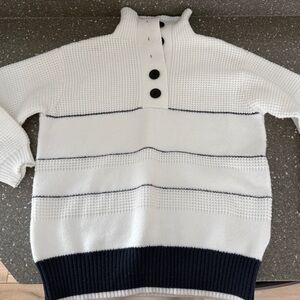 Commense White and Navy Women's Sweater